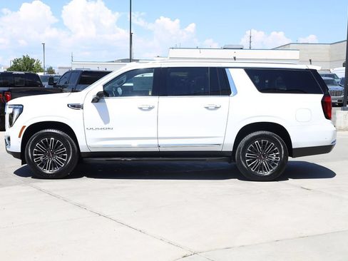 New 2026 GMC Yukon XL Elevation w/ Elevation Premium Package AWD/4WD image 3