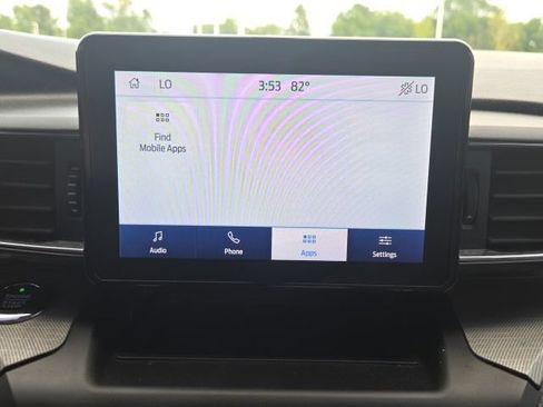 Used 2020 Ford Explorer XLT w/ Equipment Group 202A AWD/4WD image 31