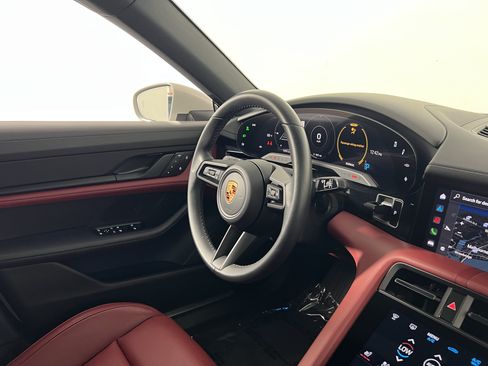 Certified 2023 Porsche Taycan 4S AWD/4WD image 12