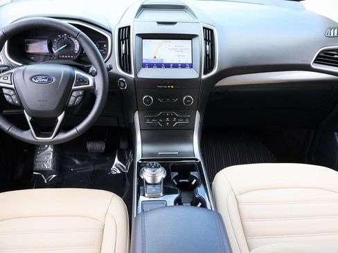 Used 2020 Ford Edge SEL w/ Convenience Package image 14