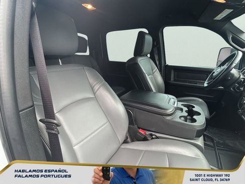 Used 2024 RAM 3500 Tradesman w/ Chrome Appearance Group AWD/4WD image 32