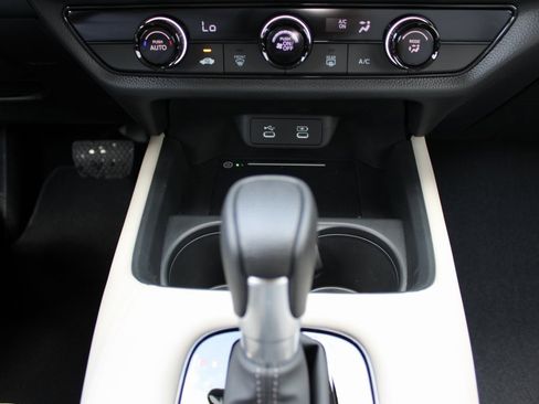New 2026 Honda HR-V LX image 36