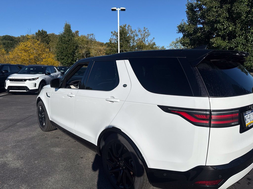 Used 2023 Land Rover Discovery S R-Dynamic AWD/4WD image 5
