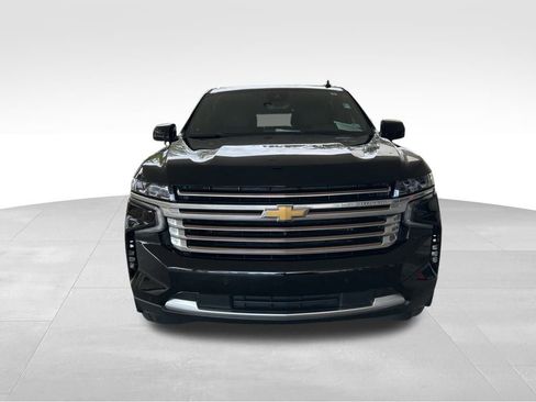 Used 2024 Chevrolet Suburban High Country w/ Advanced Technology Package image 14