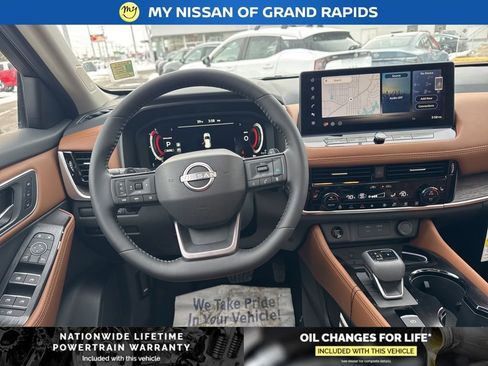 New 2026 Nissan Rogue Platinum w/ Platinum Premium Package image 16