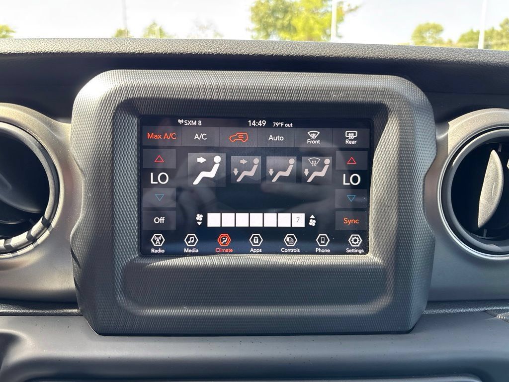 Used 2023 Jeep Wrangler Unlimited AWD/4WD image 39