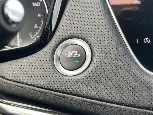 Certified 2025 Cadillac XT5 Premium Luxury image 27