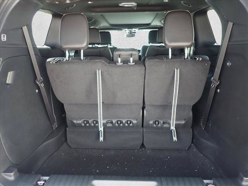 New 2027 Chrysler Pacifica Select AWD/4WD image 8
