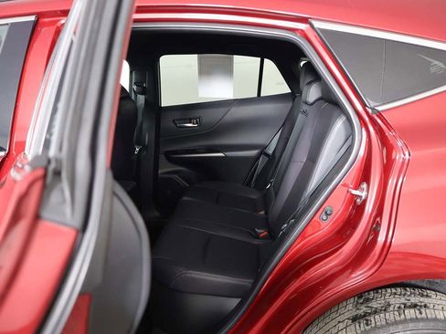 Used 2023 Toyota Venza Nightshade image 29