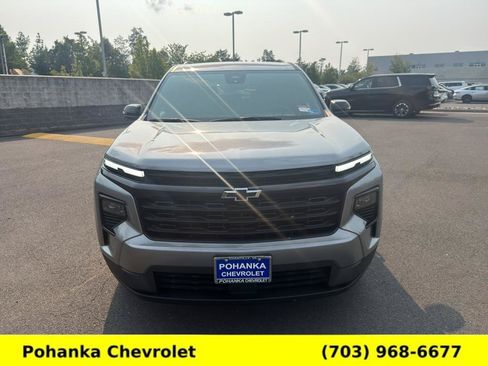 New 2026 Chevrolet Traverse LT w/ Midnight/Sport Edition AWD/4WD image 2