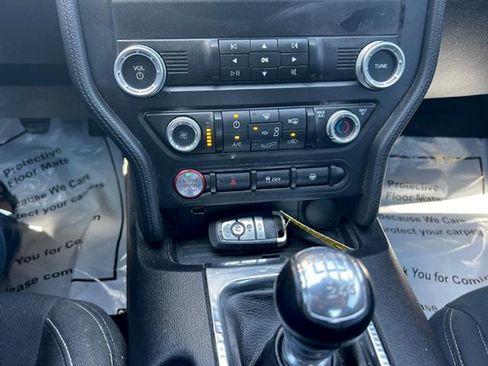 Used 2020 Ford Mustang Coupe RWD image 14