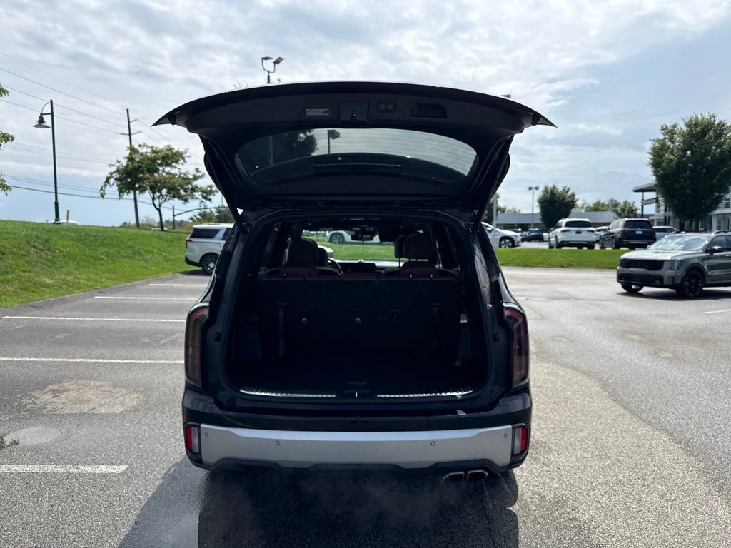 Certified 2024 Kia Telluride SX Prestige AWD/4WD image 12