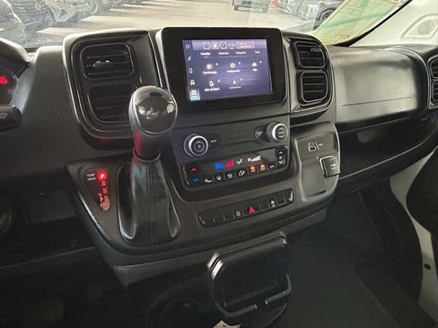 Used 2025 RAM ProMaster 2500 w/ Convenience Group FWD image 16