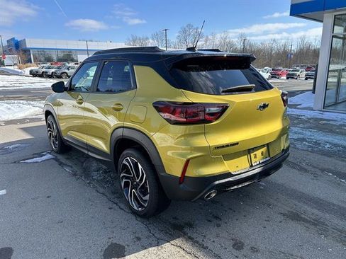 Used 2025 Chevrolet TrailBlazer RS w/ Driver Confidence Package image 19