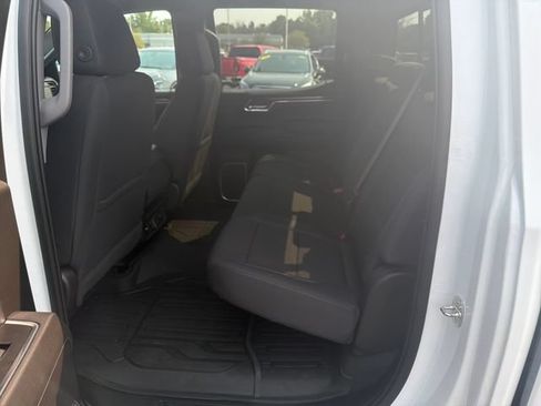 Used 2022 GMC Sierra 1500 SLE AWD/4WD image 30