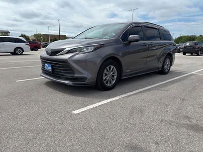 Used 2021 Toyota Sienna LE