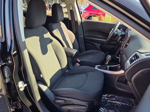 Used 2018 Jeep Compass Sport image 18