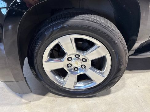 Used 2016 Chevrolet Suburban LT AWD/4WD image 2