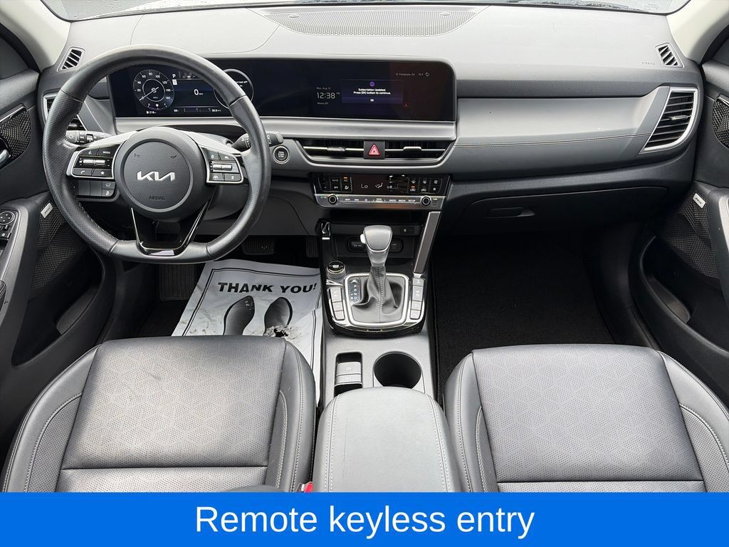 Used 2025 Kia Seltos SX w/ SX Sunroof Package AWD/4WD image 12