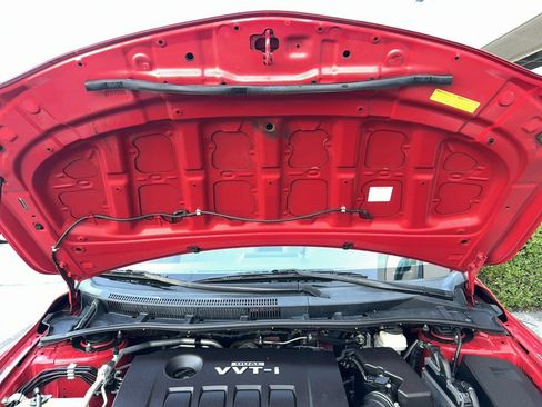 Used 2010 Toyota Corolla LE FWD image 25