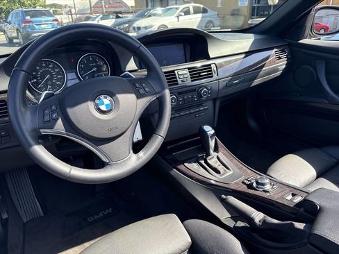 Used 2011 BMW 328i Convertible image 14