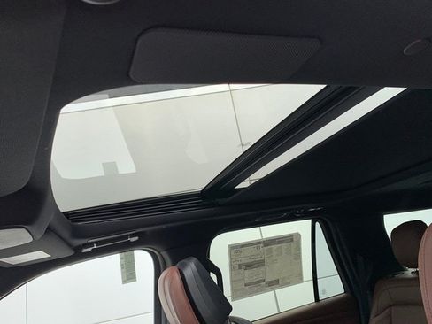New 2026 Lincoln Navigator Reserve AWD/4WD image 20