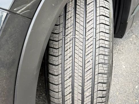 Used 2018 MAZDA CX-9 Touring FWD image 48