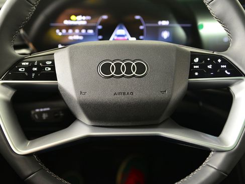 New 2025 Audi Q5 Prestige image 14