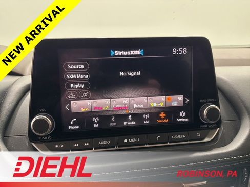 Used 2022 Nissan Rogue SV image 27