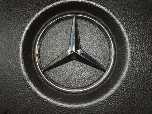 Used 2014 Mercedes-Benz E 350 4MATIC Sedan image 29