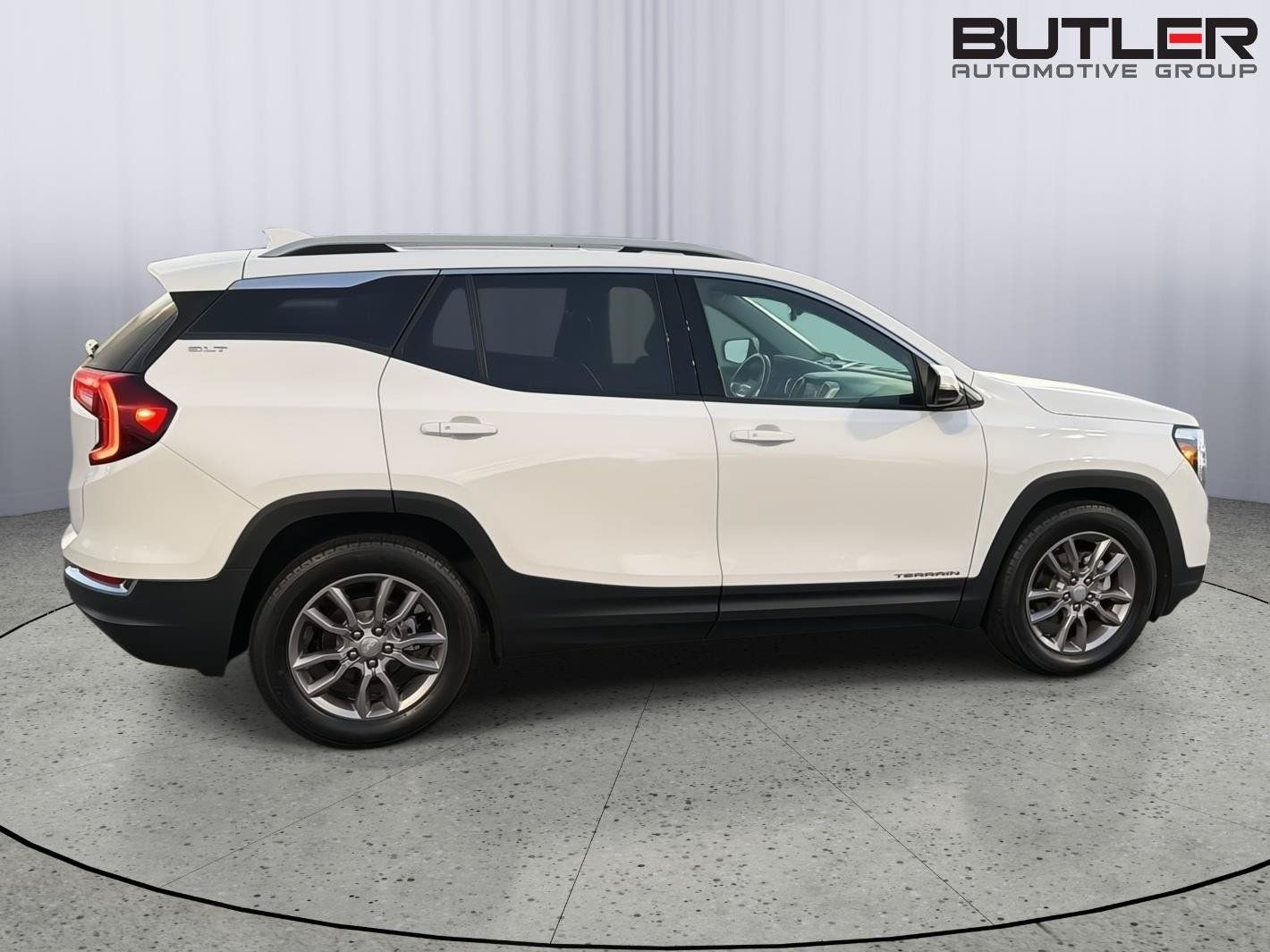 Used 2023 GMC Terrain SLT FWD image 7