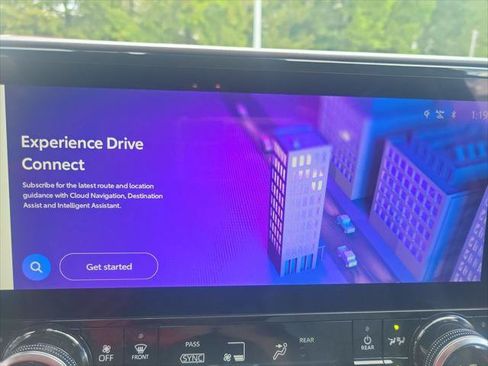 Certified 2026 Toyota Highlander Limited AWD/4WD image 28