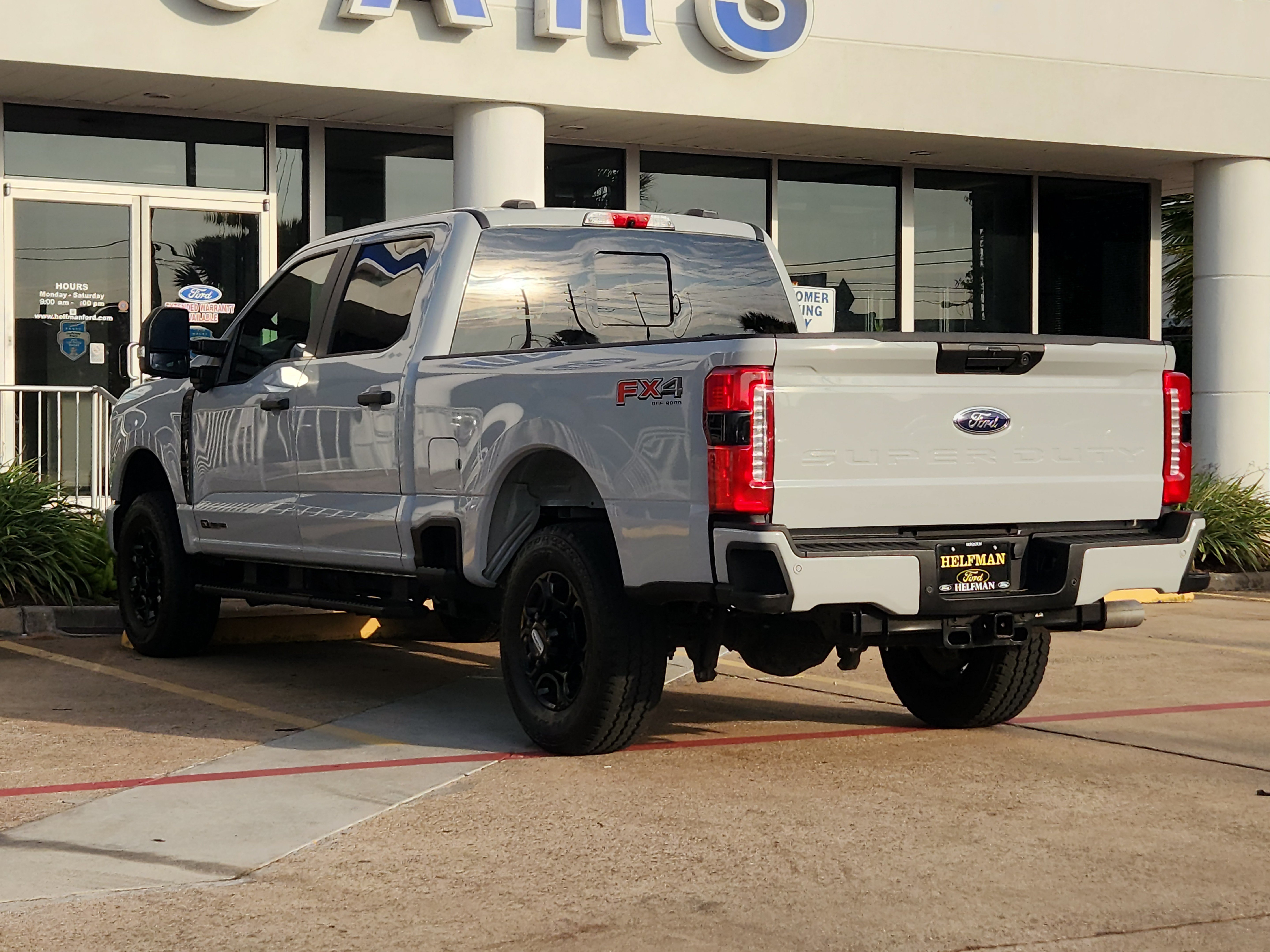 Used 2025 Ford F250 XL w/ STX Appearance Package AWD/4WD image 4