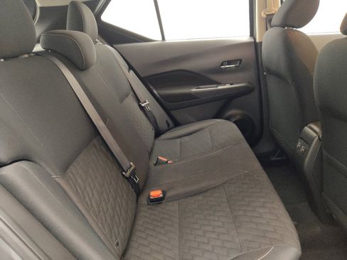Used 2023 Nissan Kicks SV FWD image 19