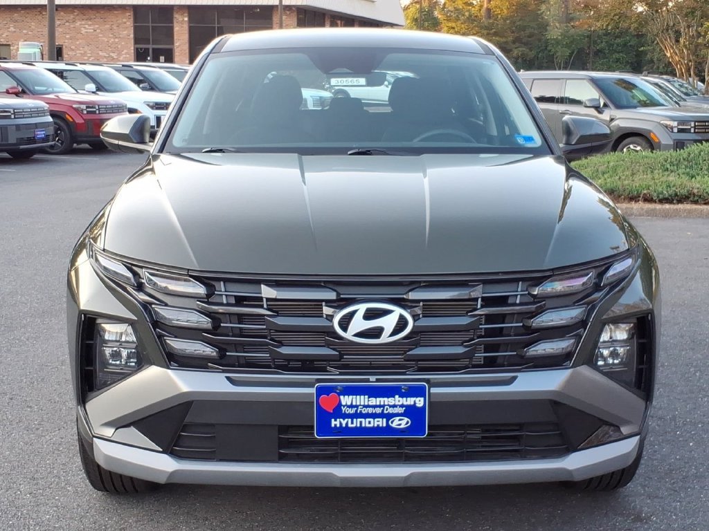 Used 2025 Hyundai Tucson SE AWD/4WD image 2
