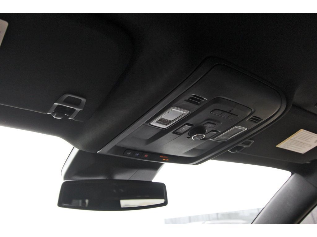 Used 2024 Cadillac Escalade ESV Luxury RWD image 27