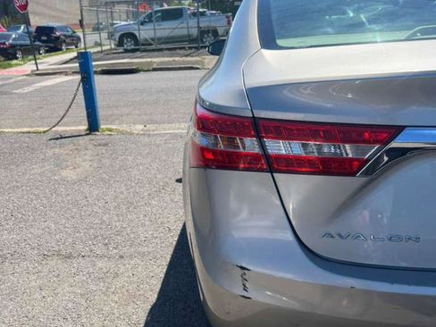 Used 2015 Toyota Avalon XLE FWD image 8
