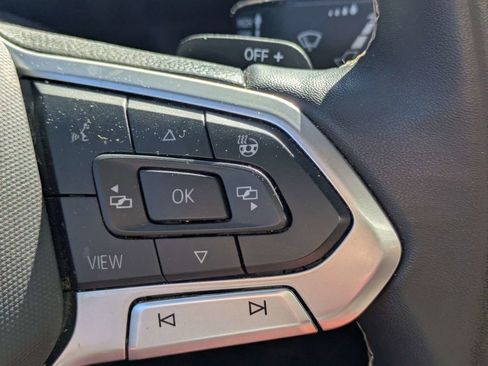 Used 2024 Volkswagen Atlas Cross Sport SE image 26