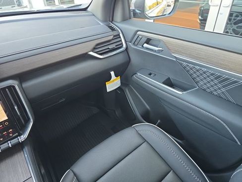 New 2026 GMC Acadia Denali w/ Super Cruise Package FWD image 14