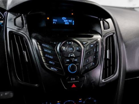 Used 2014 Ford Focus S FWD image 21