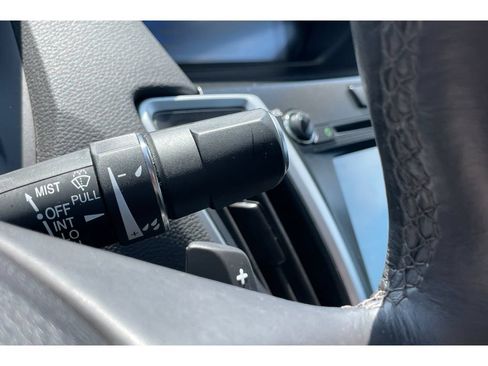 Certified 2017 Acura TLX FWD image 37
