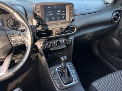 Used 2019 Hyundai Kona SEL image 19
