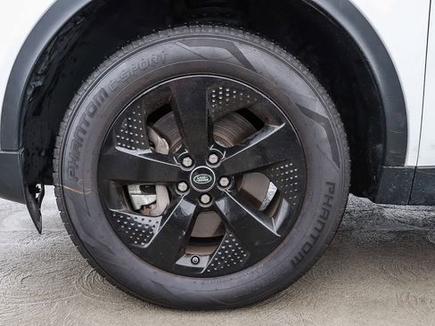 Used 2020 Land Rover Discovery Sport S image 11