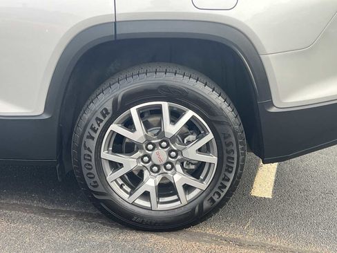 Used 2020 GMC Acadia SLE w/ Driver Convenience Package image 31