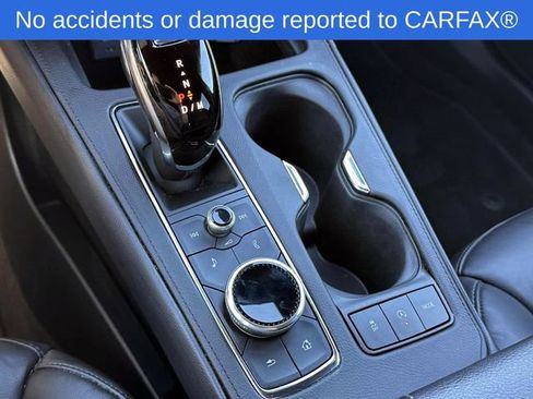 Certified 2023 Cadillac XT4 Luxury w/ Cold Weather Package image 28