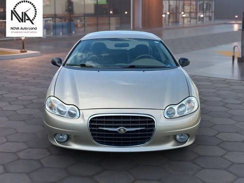 Used 2002 Chrysler Concorde LX FWD image 3