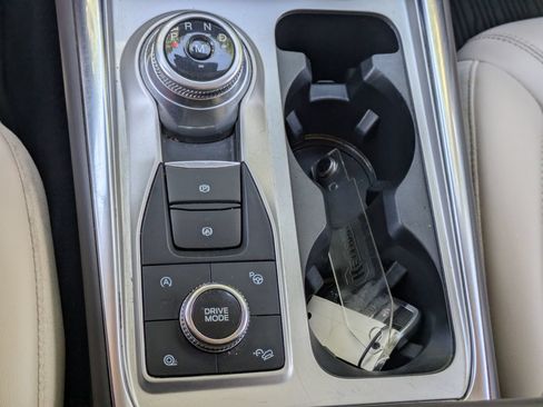Certified 2021 Ford Explorer Platinum w/ Equipment Group 601A AWD/4WD image 24