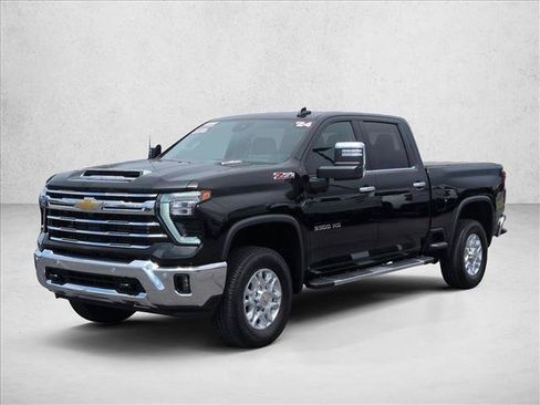 Certified 2024 Chevrolet Silverado 3500 LTZ w/ LTZ Convenience Package AWD/4WD image 4