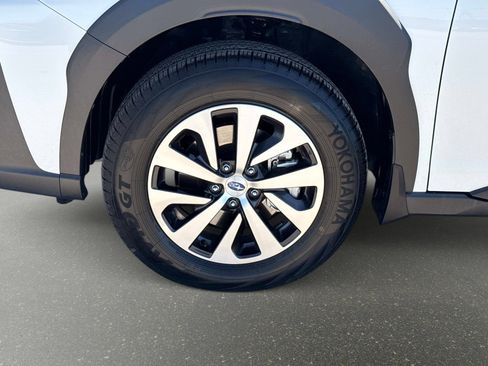 Certified 2025 Subaru Outback Premium w/ Popular Package #1A image 11