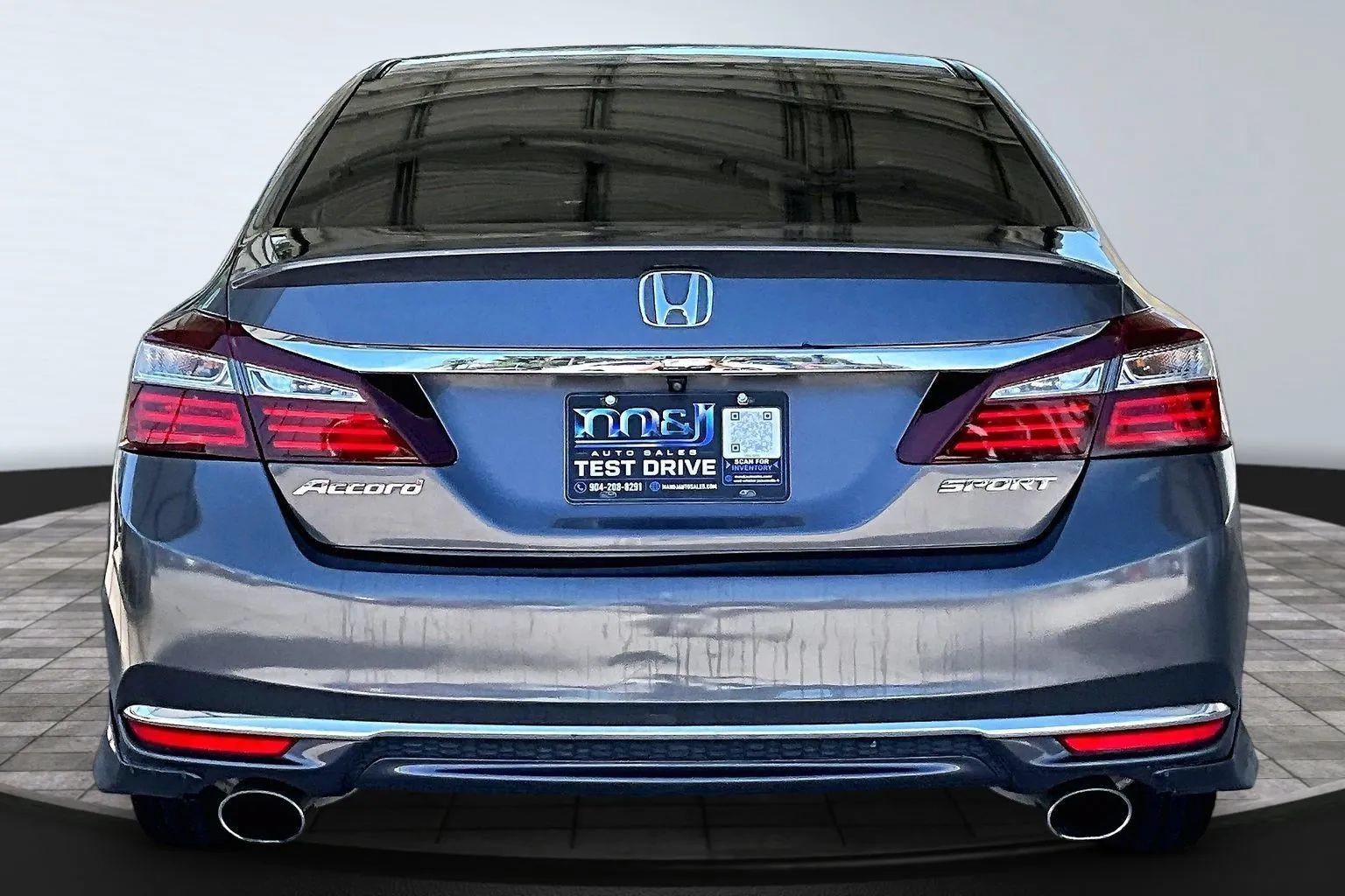 Used 2017 Honda Accord Sport image 5